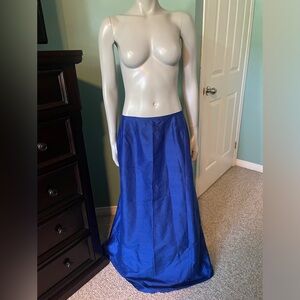100% SILK Holt Renfrew 90’s Floor Length Ball Gown Skirt w Velcro Size 10 🔥